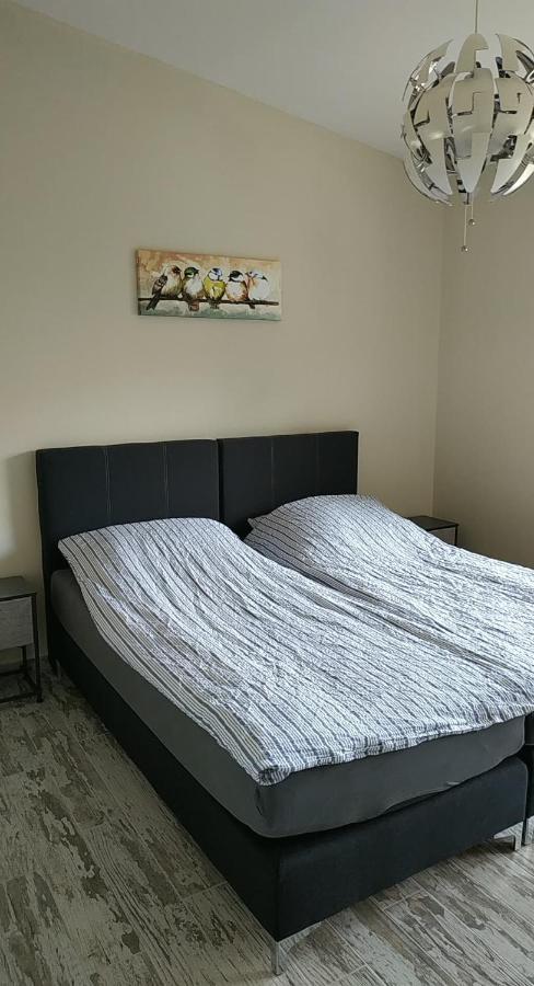 Lavender Apartment *